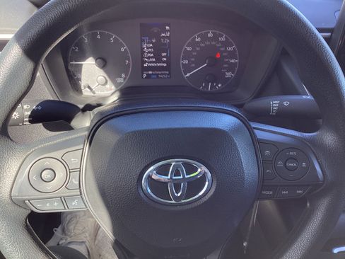 Certified 2025 Toyota Corolla LE image 36