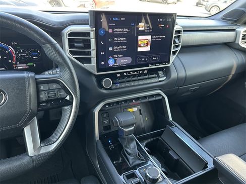 Used 2023 Toyota Sequoia Platinum image 23