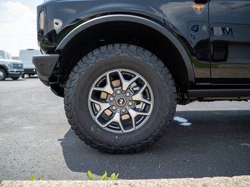 New 2025 Ford Bronco Badlands AWD/4WD image 8