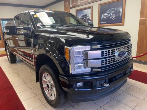 Used 2018 Ford F250 Platinum w/ Platinum Ultimate Package image 9