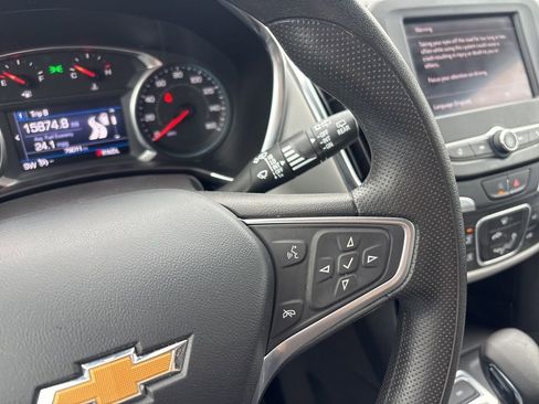 Used 2022 Chevrolet Equinox LT AWD/4WD image 26