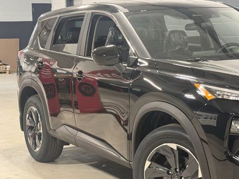 New 2026 Nissan Rogue SV w/ Cold Weather Package image 4