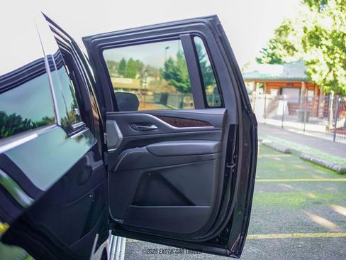 Used 2023 Cadillac Escalade ESV Sport Platinum image 54