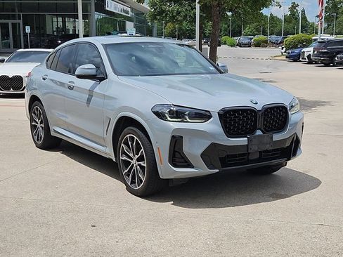 Used 2024 BMW X4 xDrive30i w/ Premium Package AWD/4WD image 3