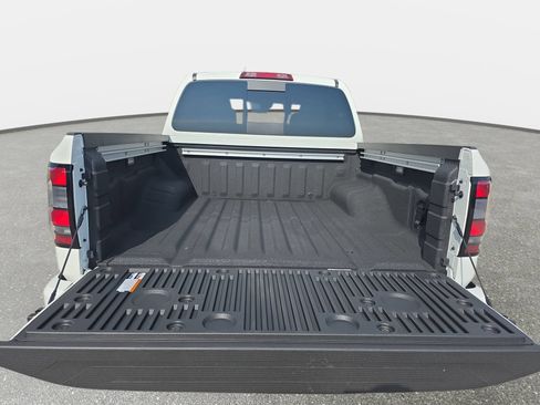 New 2026 Nissan Frontier SV w/ SV Convenience Package RWD image 12