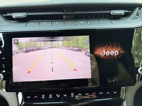 New 2026 Jeep Grand Cherokee Altitude AWD/4WD image 36