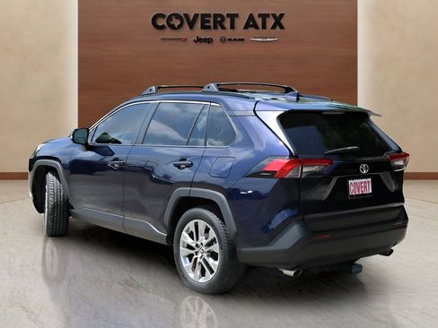 Used 2019 Toyota RAV4 XLE Premium w/ All Weather Liner Package FWD image 3