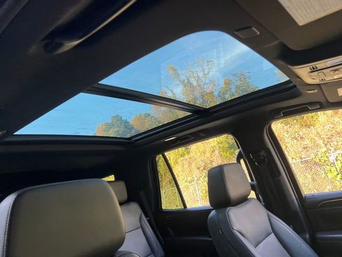 Used 2022 Chevrolet Tahoe Z71 image 35