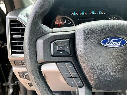 Used 2018 Ford F150 XLT w/ Equipment Group 302A Luxury AWD/4WD image 18