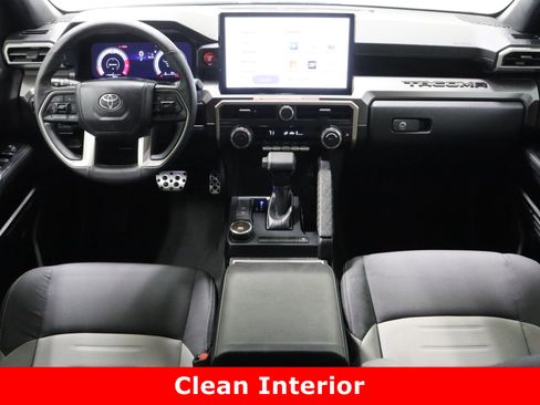 Used 2024 Toyota Tacoma TRD Sport image 28
