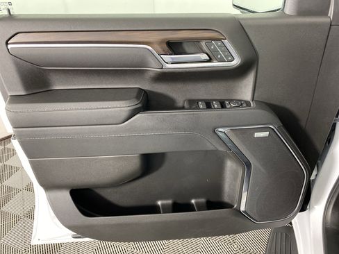 Used 2023 GMC Sierra 1500 SLT w/ SLT Premium Plus Package image 16