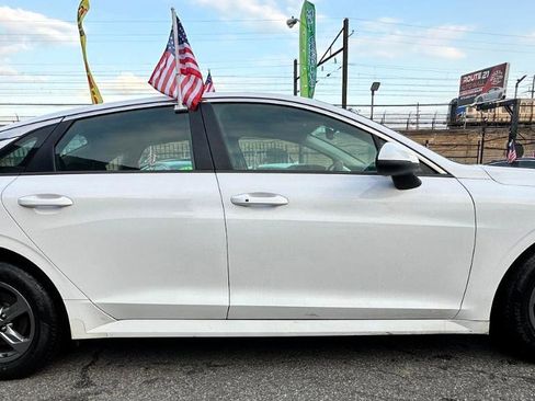 Used 2022 Kia K5 LXS image 3