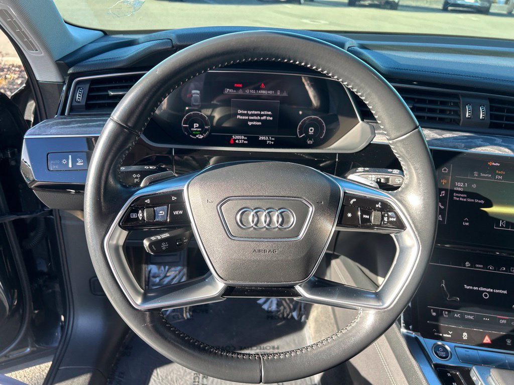 Used 2021 Audi e-tron Premium Plus w/ Premium Plus Package AWD/4WD image 17