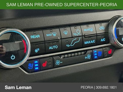 Used 2020 Ford Expedition XLT w/ Equipment Group 202A AWD/4WD image 20