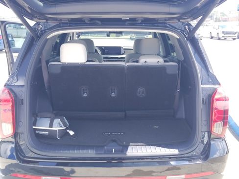 Used 2025 Hyundai Palisade Limited image 13