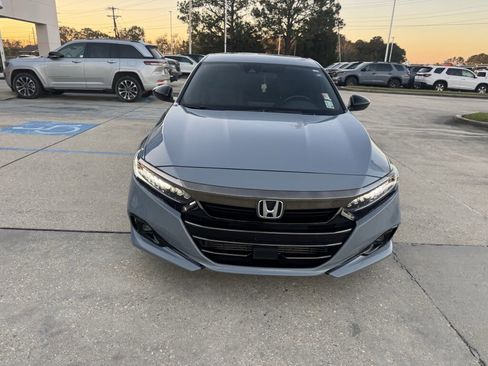 Used 2022 Honda Accord Sport image 6