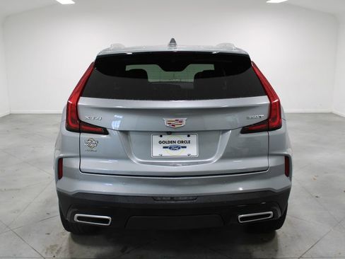 Used 2024 Cadillac XT4 Premium Luxury image 8