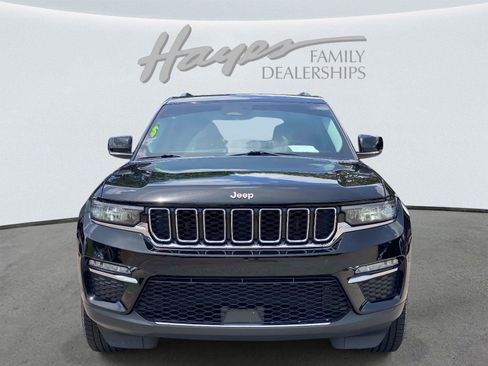 Used 2022 Jeep Grand Cherokee Limited AWD/4WD image 12