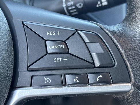 Used 2025 Nissan Versa SV FWD image 25