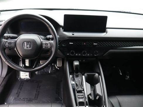 Used 2024 Honda Accord Sport image 30