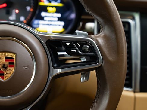 Used 2018 Porsche Macan S AWD/4WD image 17