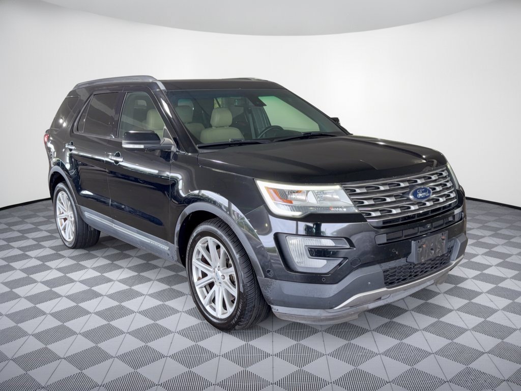 Used 2016 Ford Explorer Limited w/ Equipment Group 301A AWD/4WD image 5