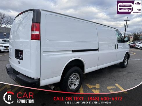 Used 2022 Chevrolet Express 2500 Extended w/ Driver Convenience Package image 6