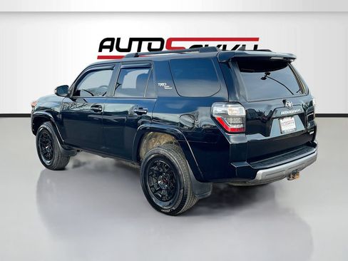Used 2022 Toyota 4Runner TRD Off-Road Premium AWD/4WD image 5