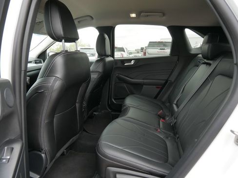 New 2025 Ford Escape SE w/ PHEV Premium Package FWD image 9