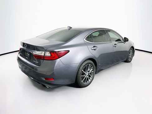 Used 2017 Lexus ES 350 w/ Luxury Package FWD image 9