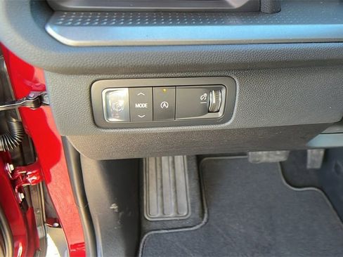 New 2026 Chevrolet Traverse LT image 20