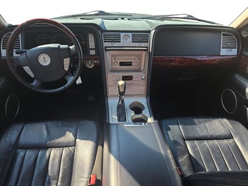 Used 2003 Lincoln Navigator Luxury AWD/4WD image 9