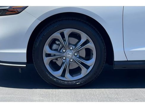 Certified 2023 Honda Accord EX image 39