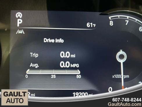 Used 2022 Genesis GV70 2.5T w/ Advanced Package image 10