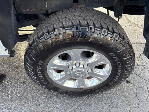 Used 2024 RAM 2500 Big Horn AWD/4WD image 20