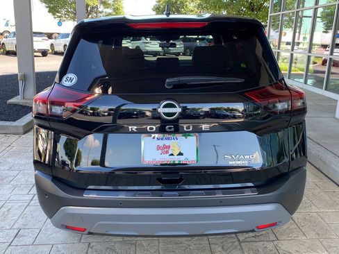 Certified 2023 Nissan Rogue SV AWD/4WD image 6