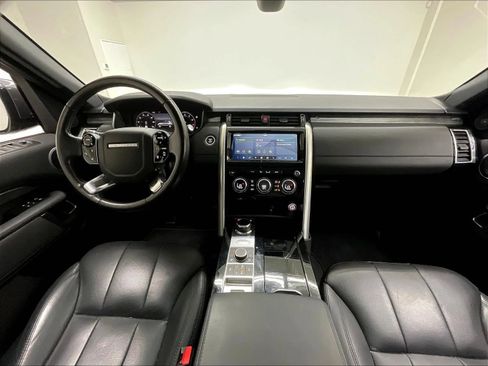 Used 2019 Land Rover Discovery HSE AWD/4WD image 2