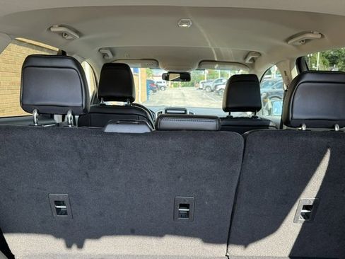 Used 2024 Ford Edge Titanium image 16