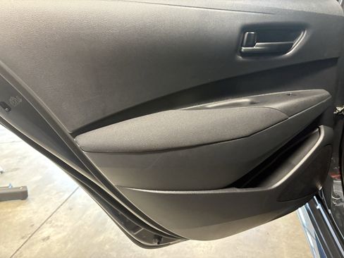 Certified 2025 Toyota Corolla LE image 6