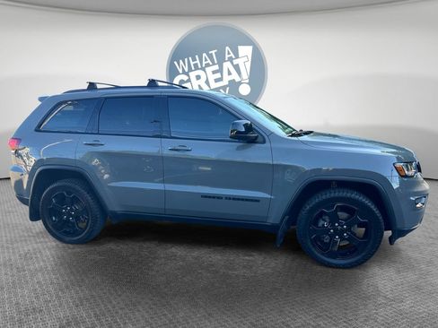 Certified 2020 Jeep Grand Cherokee Laredo AWD/4WD image 2