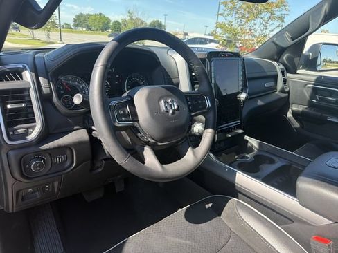 Used 2025 RAM 1500 Laramie AWD/4WD image 11