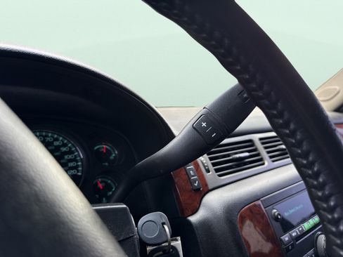 Used 2011 Chevrolet Tahoe LT image 72