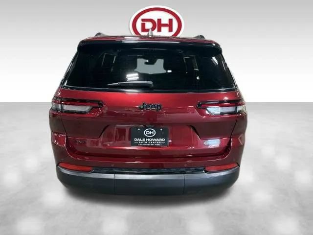 Used 2025 Jeep Grand Cherokee L Laredo AWD/4WD image 11