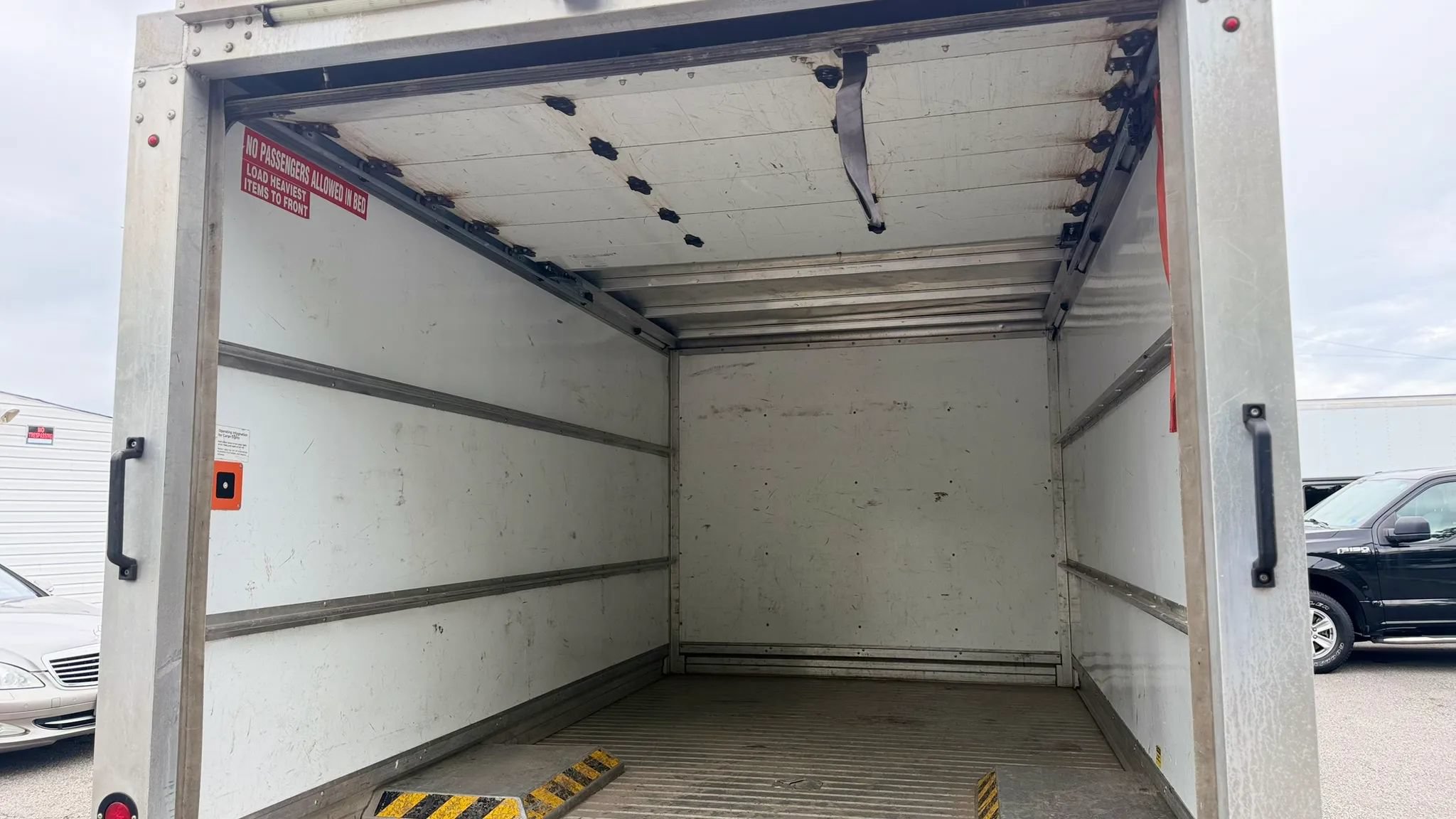Used 2019 Ford Transit 350 156 DRW RWD image 28