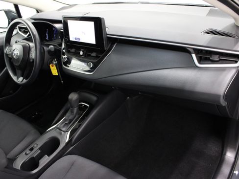 Used 2026 Toyota Corolla LE FWD image 32