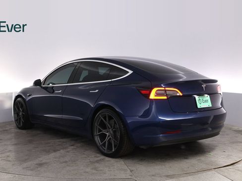 Used 2019 Tesla Model 3 Standard Range RWD image 17