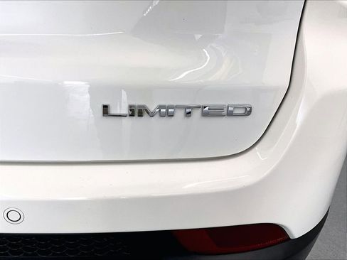 Used 2021 Jeep Compass Limited w/ Sun and Sound Group AWD/4WD image 27