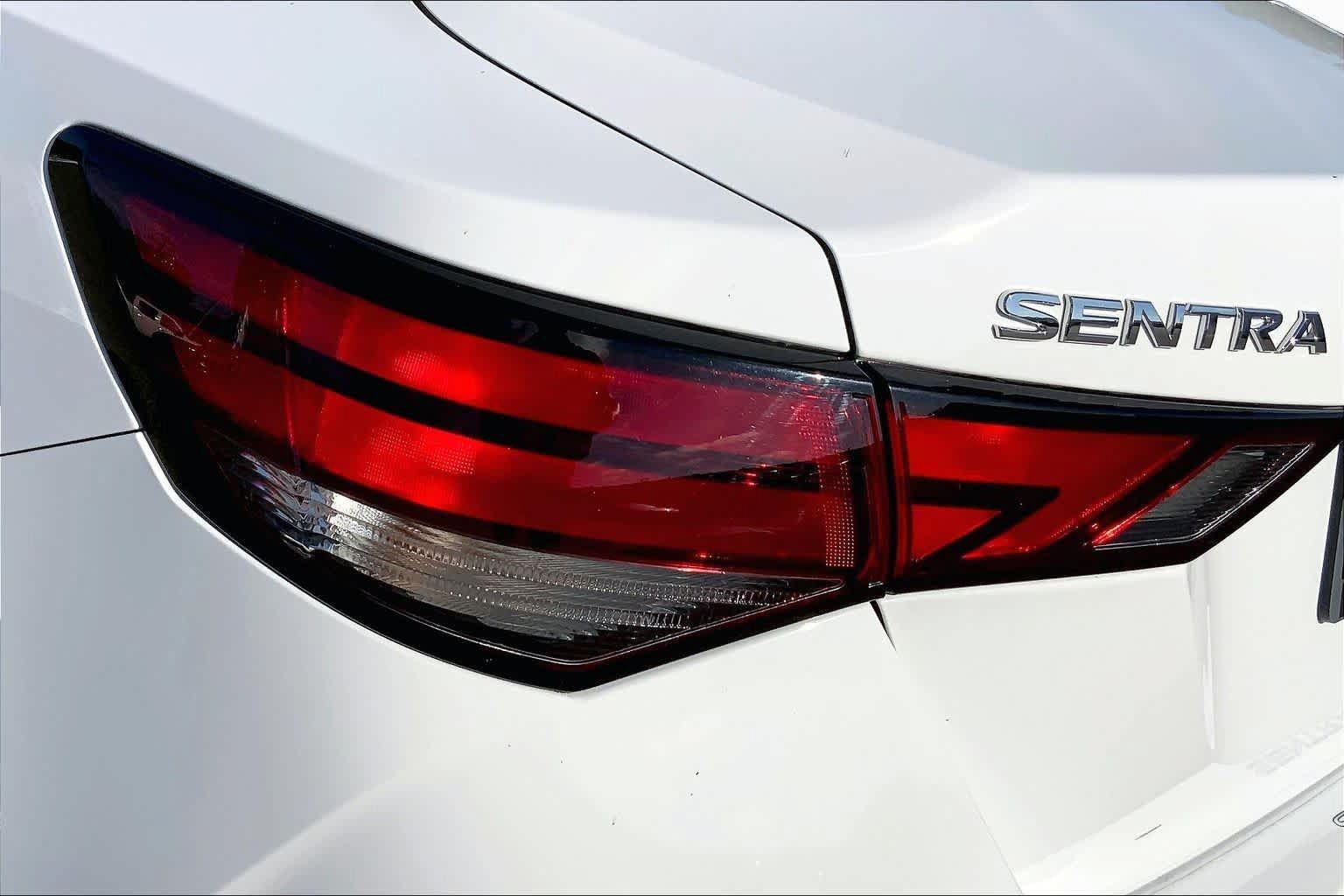 Used 2024 Nissan Sentra SV FWD image 28