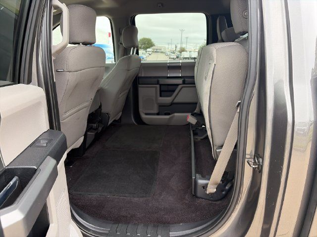 Used 2017 Ford F150 XLT w/ Equipment Group 302A Luxury AWD/4WD image 32