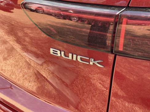 Used 2025 Buick Envision Preferred AWD/4WD image 4